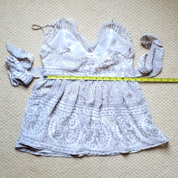 Kirra Bohemian Style Spaghetti Straps Top, size M, White/Gray Sparkly - Picture 8 of 16